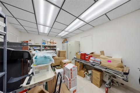 Commercial property in Palmetto Bay, Florida № 1960708 - photo 25