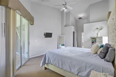 House in Orlando, Florida 5 bedrooms, 244.15 sq.m. № 1284828 - photo 20