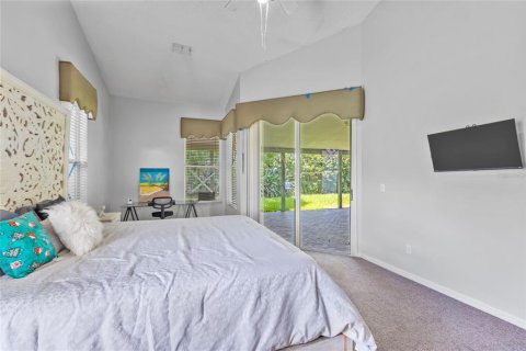 House in Orlando, Florida 5 bedrooms, 244.15 sq.m. № 1284828 - photo 18