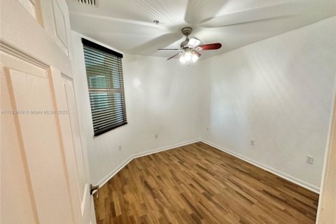 Купить кондоминиум в Дорал, Флорида 3 спальни, 121.89м2, № 1705820 - фото 17
