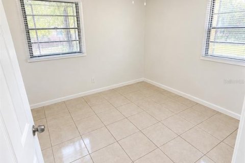 Villa ou maison à louer à Tampa, Floride: 3 chambres, 77.67 m2 № 2423892 - photo 7