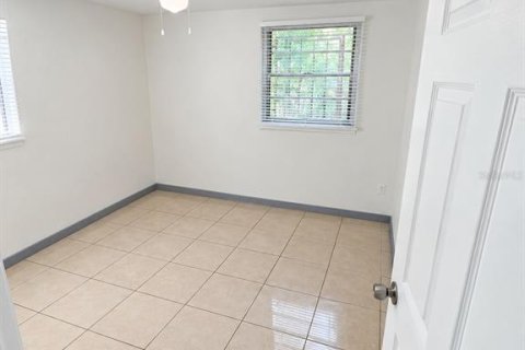 Villa ou maison à louer à Tampa, Floride: 3 chambres, 77.67 m2 № 2423892 - photo 6