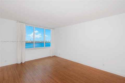 Купить кондоминиум в Майами-Бич, Флорида 1 спальня, 90.12м2, № 2021619 - фото 15