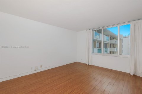 Купить кондоминиум в Майами-Бич, Флорида 1 спальня, 90.12м2, № 2021619 - фото 16