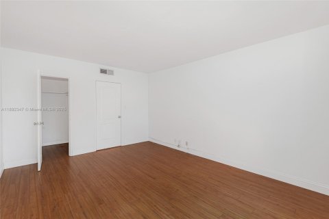 Купить кондоминиум в Майами-Бич, Флорида 1 спальня, 90.12м2, № 2021619 - фото 19