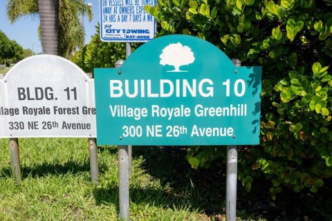 Condominio en venta en Boynton Beach, Florida, 2 dormitorios, 91.23 m2 № 1227032 - foto 1