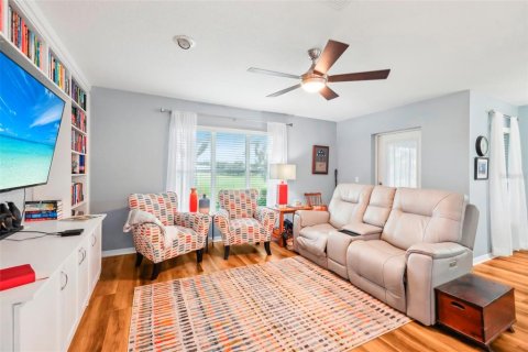 House in Leesburg, Florida 3 bedrooms, 212 sq.m. № 1547632 - photo 15