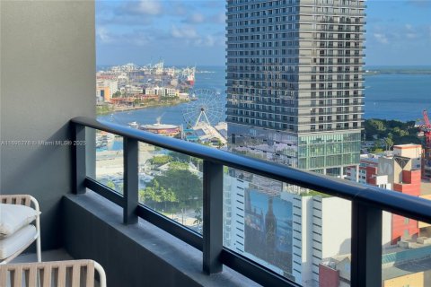 Condominio en alquiler en Miami, Florida, 1 dormitorio, 62.62 m2 № 1861551 - foto 26