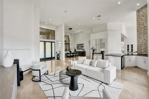 Casa en venta en Weston, Florida, 6 dormitorios, 531.31 m2 № 1635248 - foto 1
