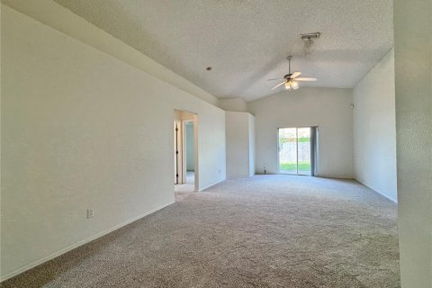 Casa en venta en Apopka, Florida, 3 dormitorios, 135.36 m2 № 1878306 - foto 9