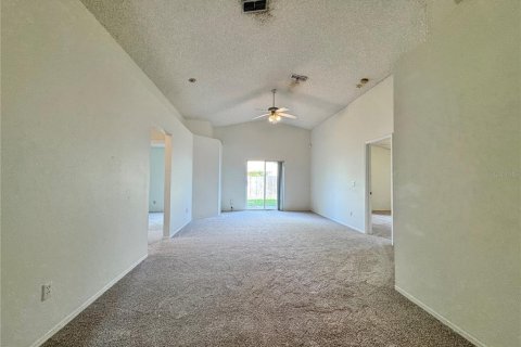 Casa en venta en Apopka, Florida, 3 dormitorios, 135.36 m2 № 1878306 - foto 8