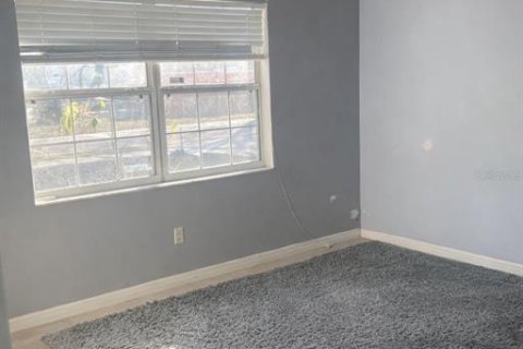 House in Tampa, Florida 3 bedrooms, 147.53 sq.m. № 2110618 - photo 16