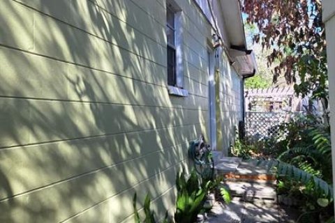 House in Tampa, Florida 3 bedrooms, 147.53 sq.m. № 2110618 - photo 21