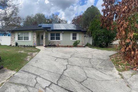 House in Tampa, Florida 3 bedrooms, 147.53 sq.m. № 2110618 - photo 2