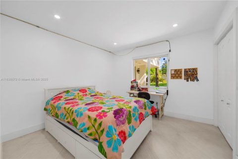 House in Palmetto Bay, Florida 4 bedrooms, 267.09 sq.m. № 1818352 - photo 7