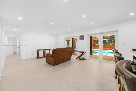 House in Palmetto Bay, Florida 4 bedrooms, 267.09 sq.m. № 1818352 - photo 5