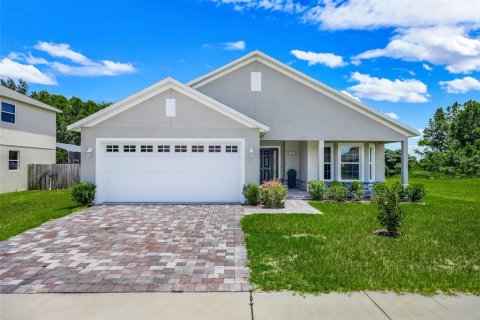 House in Groveland, Florida 3 bedrooms, 150.69 sq.m. № 2216112