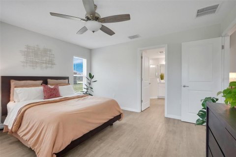 Casa en venta en Groveland, Florida, 3 dormitorios, 150.69 m2 № 2216112 - foto 29