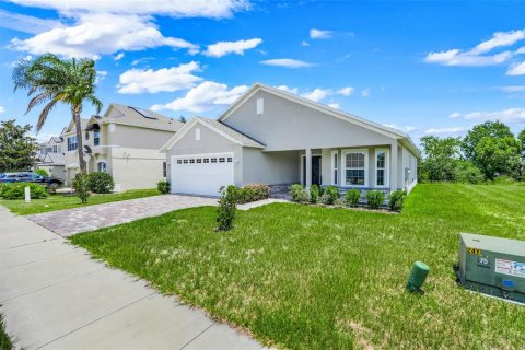 Casa en venta en Groveland, Florida, 3 dormitorios, 150.69 m2 № 2216112 - foto 3
