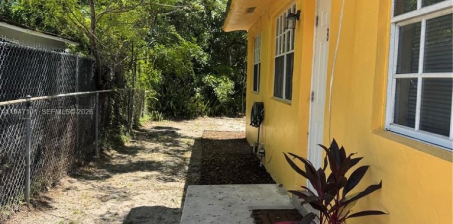 Квартира в Форт-Лодердейл, Флорида 2 спальни, 60.57м2 № 2005259