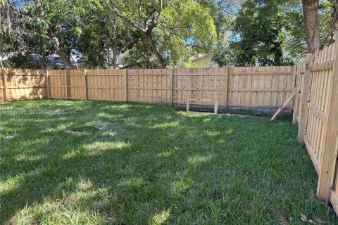 Снять в аренду квартиру в Форт-Лодердейл, Флорида 2 спальни, 60.57м2, № 2005259 - фото 22