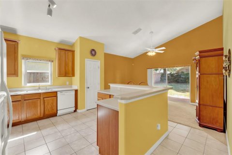 House in Ocoee, Florida 5 bedrooms, 215.9 sq.m. № 1631713 - photo 7