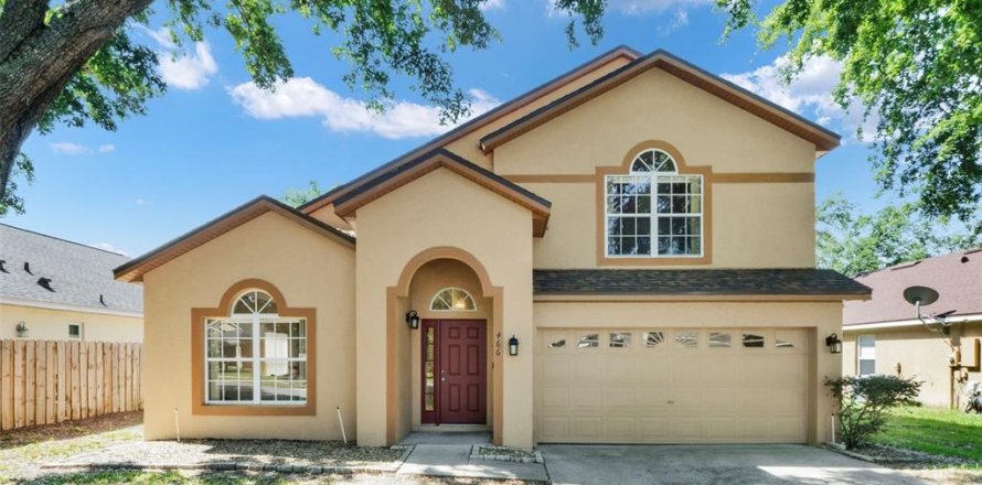 House in Ocoee, Florida 5 bedrooms, 215.9 sq.m. № 1631713