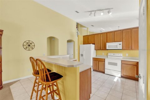House in Ocoee, Florida 5 bedrooms, 215.9 sq.m. № 1631713 - photo 11