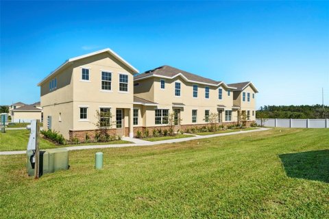 Townhouse in Davenport, Florida 3 bedrooms, 125.23 sq.m. № 1417996 - photo 2