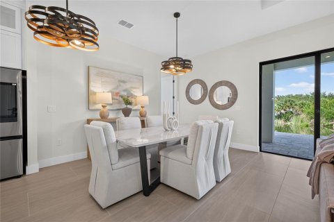 House in Port Charlotte, Florida 4 bedrooms, 222.87 sq.m. № 2298402 - photo 16