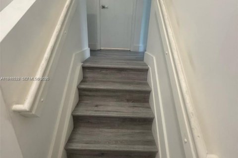 Villa ou maison à vendre à Miami, Floride: 3 chambres, 122.54 m2 № 2004241 - photo 6