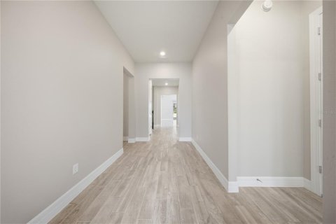 Villa ou maison à vendre à Lake Mary, Floride: 4 chambres, 331.38 m2 № 2349576 - photo 8