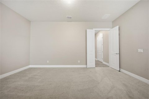 Villa ou maison à vendre à Lake Mary, Floride: 4 chambres, 331.38 m2 № 2349576 - photo 25