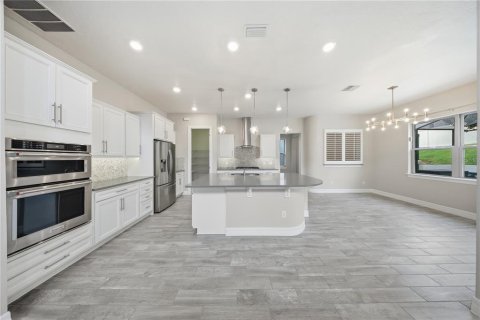 Villa ou maison à vendre à Lake Mary, Floride: 4 chambres, 331.38 m2 № 2349576 - photo 16