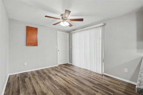 Casa en venta en Tampa, Florida, 3 dormitorios, 103.96 m2 № 2149279 - foto 8