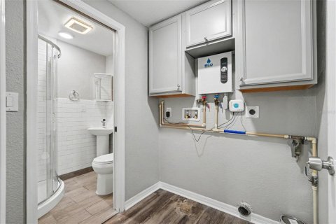 Casa en venta en Tampa, Florida, 3 dormitorios, 103.96 m2 № 2149279 - foto 13