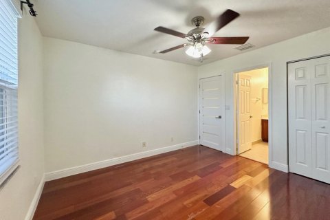 Villa ou maison à louer à Weston, Floride: 5 chambres, 282.52 m2 № 2401414 - photo 29