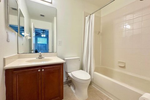 Villa ou maison à louer à Weston, Floride: 5 chambres, 282.52 m2 № 2401414 - photo 30
