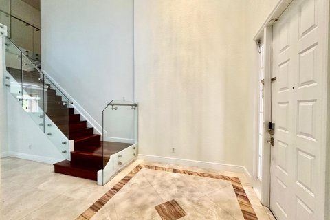 Villa ou maison à louer à Weston, Floride: 5 chambres, 282.52 m2 № 2401414 - photo 2
