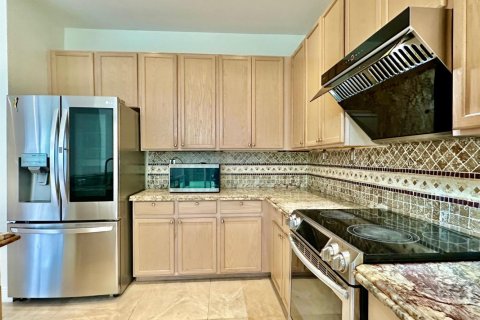 Villa ou maison à louer à Weston, Floride: 5 chambres, 282.52 m2 № 2401414 - photo 11