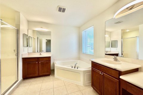 Villa ou maison à louer à Weston, Floride: 5 chambres, 282.52 m2 № 2401414 - photo 23