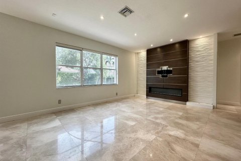 Villa ou maison à louer à Weston, Floride: 5 chambres, 282.52 m2 № 2401414 - photo 15