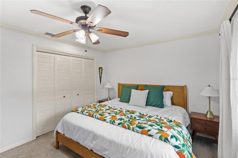 House in Orlando, Florida 3 bedrooms, 174.38 sq.m. № 1780240 - photo 19