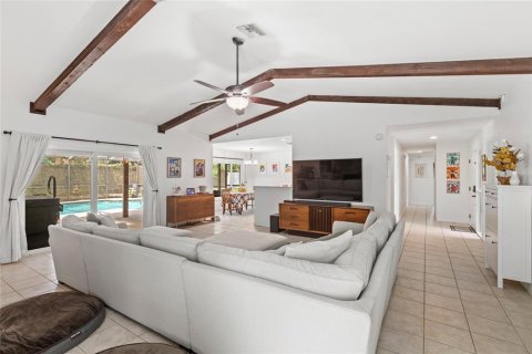 House in Orlando, Florida 3 bedrooms, 174.38 sq.m. № 1780240 - photo 7
