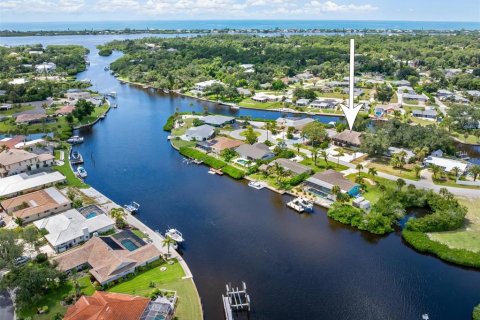 Casa en Englewood, Florida 2 dormitorios, 316.98 m2 № 2380987