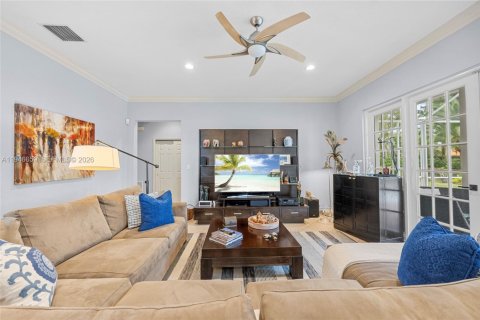 Casa en venta en Weston, Florida, 5 dormitorios, 310.67 m2 № 2007796 - foto 14