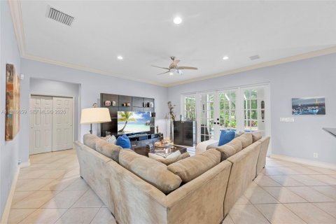 Casa en venta en Weston, Florida, 5 dormitorios, 310.67 m2 № 2007796 - foto 12