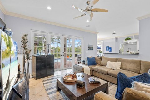 Casa en venta en Weston, Florida, 5 dormitorios, 310.67 m2 № 2007796 - foto 17