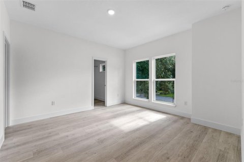 House in Orlando, Florida 4 bedrooms, 240.62 sq.m. № 1884347 - photo 27