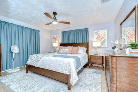 Casa en venta en Saint Petersburg, Florida, 3 dormitorios, 144.56 m2 № 2094301 - foto 13